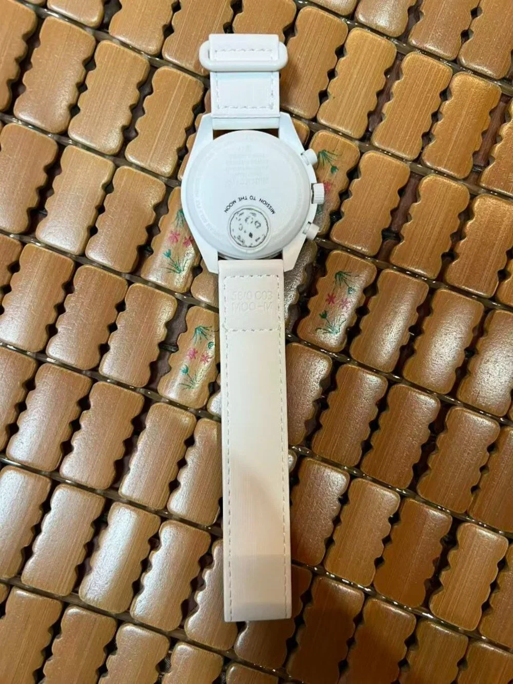 Swatch Omega Bioceramic Moonswatch Mission To Moonphase Snoopy White